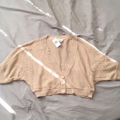 Chesley Sesame Cropped Sweater M Size Brand New, Tags Attached Excellent Condition Made In Usa Cheap Brown Crew Neck Knit Top, Cropped Sweater, Colorful Sweaters, Checks, Made In Usa, Sweaters For Women, Brand New, Tags, Women Shopping