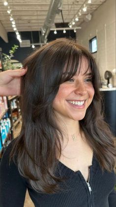 Haircuts For Wide Faces, Wispy Bangs Hairstyles, Styl Grunge, Layered Haircuts For Medium Hair, Summer Haircuts, Bangs Hairstyles, Hairstyles For Layered Hair, Blonde Hair Inspiration, Shoulder Length Hair Cuts