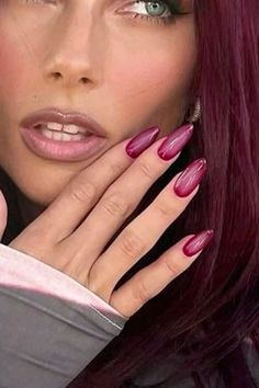 #rednails Magenta Aura Nails, Gradient Red Nails, Timeless Nails, Acrylic Nails Almond Shape, Shiny Nails Designs, Cruise Nails, December Nails, Hello Nails, Airbrush Nails