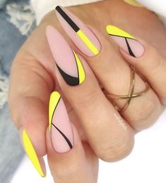 Pretty Yellow Nails, Yellow Nail Designs, Pop Art Nails, Yellow Nails Design, Yellow Nail, New Nail Art Design, Hard Nails, Subtle Nails, Nail Art Designs Diy