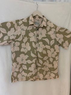 Vintage bishop hawaiian aloha shirt xl made in hawaii  100percent cotton   with free shippinghawaii shirtgreat hawaiiangreat aloha fashionall occationaloha producthawaii productbest quality pricevintage aloha shirtvintage hawaiianquality hawaiian