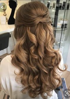 Fancy Updos, Wedding Hairdo, Summer Magic, Simple Prom Hair, Hoco Hairstyles, Quince Hairstyles, Prom Hairstyles For Long Hair, Half Updo, Peinados Fáciles Para Cabello Corto