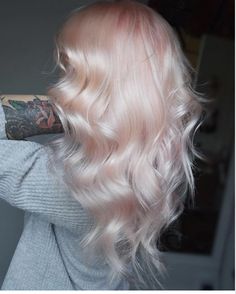 Peach Hair Colors, Hair Colour Design, Light Pink Hair, Pastel Pink Hair, Long Hair Color, Platinum Hair