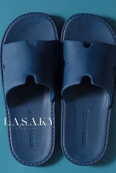 Lasaky - Premium Unisex Indoor and Outdoor Slippers: Ideal for Home and Bathroom Mens Bedroom, Bedroom Slippers, Comfortable Home, Outdoor Slippers, Shoe Sole, Womens Summer Shoes, Outdoor Wear, Shoe Size Chart, Summer Shoes