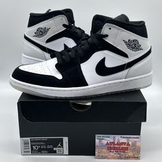 Elevate your sneaker game with these Nike Air Jordan 1 Mid SE Diamond sneakers in a classic black and white colorway. Perfect for casual wear, these limited edition shoes boast a mid-top silhouette with a faux leather upper material and medium shoe width. They come in men's size 10.5 (UK 9.5, EU 44.5) and have a style code of DH6933-100. These retro-inspired sneakers feature a Nike Air Diamond model with a throwback 80s and 90s theme. The shoes are 100% authentic guaranteed and include a domestic return for US customers. Ideal for basketball or any athletic activity, these shoes are sure to turn heads and make a statement. Casual Air Jordan 4 Leather High-top Sneakers, Casual Leather Air Jordan 4 High-top Sneakers, Casual Leather High-top Air Jordan 4, Nike Air Jordan 4 High-top, Nike Air Jordan 4 High-top With Branded Insole, Nike Jordan Mid-top Shoes For Streetwear, Casual Air Jordan 4 High-top Synthetic, Casual Air Jordan 4 Low-top With White Sole, Leather High-top Air Jordan 4