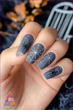 Haunt the night in style with trendy Halloween nail designs that are both glamorous and spooky! Perfect for the fashion-forward, these nail art ideas blend festive Halloween themes with chic patterns. Get inspired and make your nails the ultimate Halloween accessory! #HalloweenNailArt #StylishNails #GlamHalloween #NailInspo Halloween Nails With Spiders, Michael Myers Nails, Spiderweb Nail Art, Spiderweb Designs, Spiderweb Nails, Spider Nail Art, Flashy Nails, 3d Spider, Halloween Nail Ideas