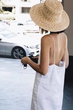 Wheat Straw Flat Boater – FloralKini White Linen Dresses, Mode Inspo, Looks Chic, 가을 패션, Looks Style, Mode Inspiration, Straw Hat, Street Fashion, Look Fashion