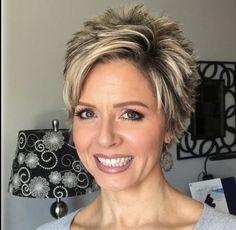 Spikey Short Hair, Bob Hairstyles For Thick, Short Layers, Hair With Layers, Short Layered Haircuts, Short Layered, Cute Cuts, Short Hair With Layers