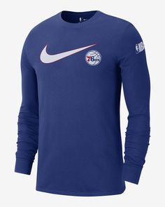 Nike and the 76ers. What more could you want? Show your love for the Philadelphia 76ers in this lightweight long-sleeve tee. Shown: Rush Blue Style: FQ6513-495 Nike Long Sleeve Fan Gear Top, Nike Long Sleeve Tops Team Spirit, Nike Long Sleeve Tops For Team Spirit, Nike Long Sleeve Tops With Team Spirit, Nike Long Sleeve Tops For Sports Events, Long Sleeve Tops With Team Logo For Sports Events, Blue Long Sleeve Tops With Team Logo, Nike Nba, Philadelphia 76ers