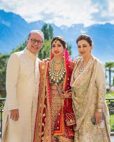 Father Of The Bride Attire, Groom Indian Wedding Outfits, Brides Mom Dress, Wedding Outfits Indian, Father Of The Bride Outfit, Designer Bridal Lehenga Choli, Bride Attire, Indian Wedding Fashion, Brides Mom