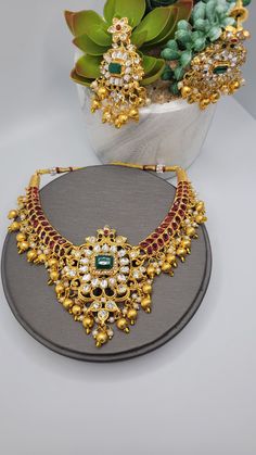 Elegant gold plated necklace set Gold Plated Gold Necklaces For Festive Occasions, Festive Gold Plated Gold Necklace, Gold Plated Choker Jewelry Sets, Festive Gold-plated Gold Choker, Festive Gold Plated Choker Necklace, Gold-plated Kundan Choker Necklace, Festive Gold Plated Gold Choker, Festive Gold Plated Choker, Formal Gold Kundan Choker Necklace