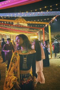 Fack Pic, Garba Poses, Navratri Aesthetic, Desi Ootd, Navratri Pictures, Garba Dress