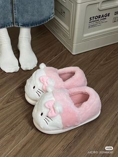 Hello Kitty Slippers, Korean Life, Winter Cartoon, Fluffy Shoes, Hello Kitty Shoes, Hello Kitty Rooms, Kitty Clothes, Hello Kitty Clothes, Women Cartoon