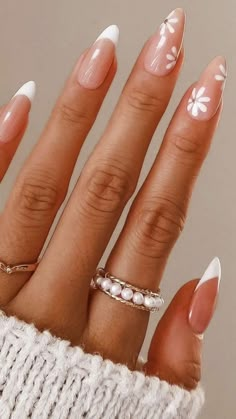 Trendy Spring Nails 2024 Almond, Summery Nails 2024 Almond, Trendy Nails Ideas 2024 Spring, Kueez Celebrity, Kueez Amazing, Kueez Pins, Nails Trend, 2024 Nails, Colorful Nails