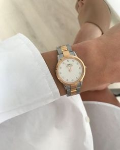 Daniel Wellington Iconic Lumine Watch, 32mm Bracelet Daniel Wellington, Daniel Wellington Gold Watch Women, Watches Women Daniel Wellington, Daniel Wellington Women, Daniel Wellington Watch Men, Daniel Wellington Watch, Women Wrist Watch, White Dial, Minerals Crystals