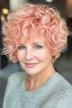 34 Ultra-Chic Short Curly Hairstyles for Women Over 50 in 2024 – CreativeBooster