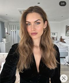 Hair Colours For Pale Skin Brown Eyes, Dark Blonde Hair For Pale Skin, Dark Makeup Blonde Hair, Best Hair Colour For Pale Skin Blue Eyes, Bronde Balayage Blue Eyes, Dark Blonde Pale Skin, Light Brown Hair On Pale Skin, Balayage Blue Eyes, Brown Hair With Highlights Pale Skin