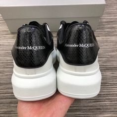 Size: 35-47 It comes with Dust box, Care manual, Tag, and Paper bag.Size Guide: High-end Leather Low-top Sneakers, Size Guide, Paper Bag, Things To Come, Sneakers