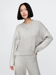 CashSoft Cropped High V-Neck Sweater | Gap Grey V Neck Sweater Outfit, V Neck Sweater Outfit, Neck Sweater Outfit, Grey V Neck Sweater, Plush Yarn, Everyday Luxury, Christmas 2024, Toddler Gifts, V Neck Sweater