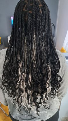 Black And White Braids With Curls, Curled Hair With Braid, Curl Braids, Black Box Braids, Hair Doo, Hairstyle Tips, French Curl, Peekaboo Hair