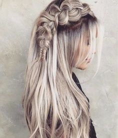 Blond Cenușiu, Ash Blonde Hair Color Ideas, Ash Blonde Hair Color, Wedding Hair Colors, Ash Blonde Hair Colour, Latest Hair Color, Dyed Blonde Hair, Viking Hair, Blonde Hair Color Ideas