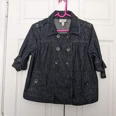 New Ann Taylor Loft Short Sleeve Denim Jacket - Color Dark Blue - Size M Spring Collared Medium Wash Outerwear, Spring Collared Outerwear In Medium Wash, Collared Medium Wash Outerwear For Spring, Spring Outerwear With Pockets In Dark Wash, Spring Dark Wash Denim Top With Snap Buttons, Dark Wash Denim Top With Snap Buttons For Spring, Spring Cotton Utility Jacket In Dark Wash, Spring Dark Wash Cotton Utility Jacket, Spring Denim Outerwear With Snap Buttons