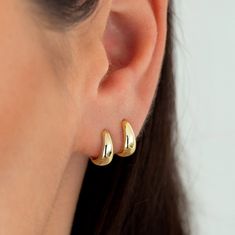 Chunky Huggie Gold 925 Sterling Silver Chunky Hoops Tiny Thick Hoop Earrings Chunky Huggie Earrings Small Gold Huggie Hoop Earrings - Etsy Hypoallergenic Trendy Huggie Earrings, Second Piercing Earrings, Hoop Earrings Chunky, Second Hole Earrings, Gold Huggie Earrings, Thick Hoop Earrings, Second Piercing, Piercing Earrings, Huggie Earrings