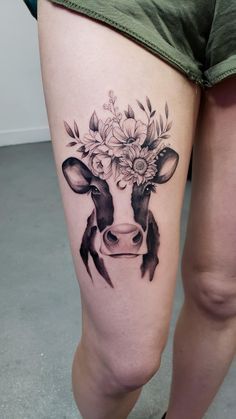 Legs Tattoos, Infected Tattoo, Animal Tattoos For Women, Tato Paha, Girls Tattoos, Cow Tattoo, Floral Thigh Tattoos, Country Tattoos