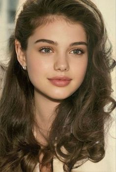 Sherilyn Fenn, Perfect Nose, Irina Shayk, روتين العناية بالبشرة, Natalie Portman, American Beauty, Adriana Lima, Jessica Alba