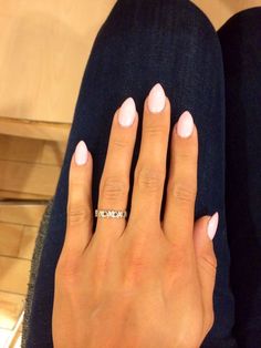 Awsme Sorry Almond Nails, Short Pointy Almond Acrylic Nails, Gel Nails Pointy Almond, Pointy Short Almond Nails, Short Stilleto Shape Nails, Short Acrylic Nails Pointy, Short Almond Nails Pointy, Light Pink Pointy Nails, Short Point Nails