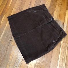 J Crew Factory Brown Corduroy Mini Skirt Size 8 . Adorable Skirt. New With Tags!! 39 Casual Brown Corduroy Skirt, Brown Cotton Skort, Brown Corduroy Casual Mini Skirt, Spring Corduroy Mini Skirt With Button Closure, Fitted Brown Corduroy Mini Skirt, Casual Brown Corduroy Mini Skirt, Brown Corduroy Mini Skirt, Corduroy Mini Skirt Brown, High-waisted Brown Corduroy Skirt