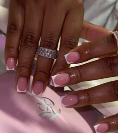 White Tip Nails, French Tip Acrylic Nails, French Acrylic Nails, Classy Acrylic Nails, Short Square Acrylic Nails, Acrylic Nails Coffin Pink, Acrylic Nails Coffin Short, Short Acrylic Nails Designs