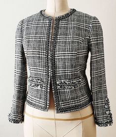 Sewing Construction, Chanel 2, Couture Sewing, Sewing Tips, Tailored Jacket