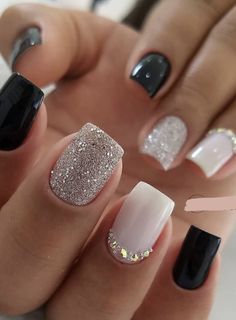 Nail Art Gris, French Manicure Acrylic Nails, Black Nails With Glitter, Vegas Nails, Acrylic Nail Set, Cute Nail Art Designs, Fancy Nails, Short Acrylic Nails