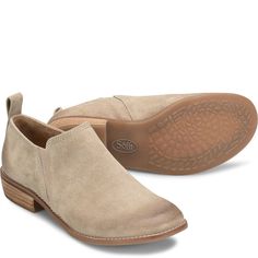 Shop the Naisbury shoe, Shop our wide selection of Sofft shoes and boots. Free Shipping, Shop securely. Sofft Shoes, Shoes And Boots, Shoe Company, Stitching Leather, Grey Women, Stacked Heel, Shoe Shop, Italian Leather, Casual Chic