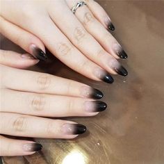 Short Black Ombre Nails, Random Nails, Manifest Destiny, Fake Nails With Glue, Makijaż Smokey Eye, Short Almond, Almond Nail, Nail Swag, Diy Nail Art