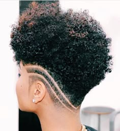 Natural Hair Shaved Sides, Birthday Nails Short, Hair Shaved Sides, Tapered Natural Hair Cut, Undercut Hairstyle, Natural Hair Cuts