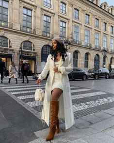 16 Chic Winter Outfit Ideas for Black Women - Fimaan