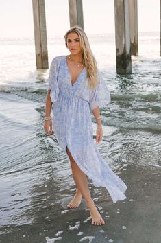 Chambray Printed Swiss Dot Maxi Dress - Magnolia Boutique Dresses For Beach, Trendy Maxi Dresses, Cute Maxi Dress, Blue Dress Women, Beach Portraits, Kimono Sleeves, Dress Home, Espadrille Sandals, Closet Fashion