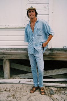 Cowboy Outfit Men, Aesthetic Loungewear, Vintage Vibes Retro, Beach Aesthetic Outfits, Jeans And Shirt, Johnny Walker, The Roaring 20s, The 90s Fashion, Rad Clothes