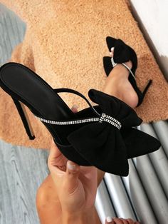 Suedette Rhinestone & Bow Decor Mule Sandals | SHEIN Cute Heels Classy, High Hill Shoes, Elegant Shoes Heels, Diamond High Heels, Mules Women, Trendy Heels, Pretty Shoes Sneakers, Fashion Shoes Heels, Cute Shoes Heels