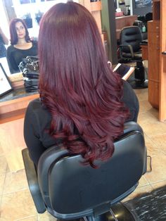 Garnet Red Hair Color, Cheery Red Hair Color, Deep Red Hair Color, Pelo Color Vino, Burgandy Hair, Red Violet Hair, Wine Hair Color, Cherry Red Hair, Wine Red Hair