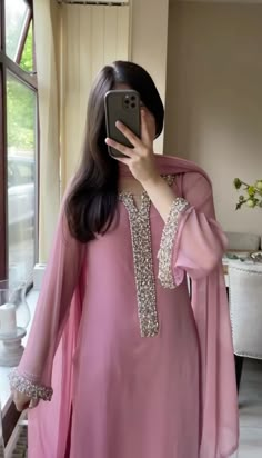 Punjabi Weddings, Simple Dress Casual, Desi Fits, Outfit Street, Latest Dress Design, Salwar Kamiz, Pakistani Dresses Casual, Beautiful Pakistani Dresses, Pakistani Fancy Dresses