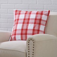 Signature HomeStyles Pillow Covers Picnic Plaid 18 Pillow Cover Square Pillows, Exclusive Home, Perfect Pillow, Pillow Forms, Wall D, Geometric Designs, Woven Cotton, Square Pillow, Spring Decor