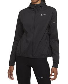 The Nike Impossibly Light Jacket is just that—a stretchy, lightweight design that keeps you running in wet weather. This latest version of your favorite features UV protection. Zip up and and run in featherweight comfort. It's made with at least 75% recycled polyester fibers. Ultralight and stretchy woven fabric is water-repellent, helping you stay dry in wet weather. It provides UVA and UVB protection from the sun only in the areas covered by the garment. To protect exposed areas, the use of go