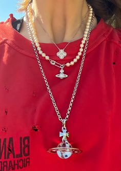 Chunky Vivienne Westwood Necklace, Vivi Westwood Necklace, Vivian’s Westwood, Vivian Westwood Necklace Outfit, Vivienne Westwood Necklace Stack, Vivian Westwood Neckles, Vivienne Westwood Jewellery Aesthetic, Vivienne Westwood Necklace Outfit, Vivian Westwood Necklace