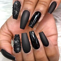 Black Chrome Nails Coffin, Black Ombre Nail Designs, Black Matte French Tip Nails, Hoco Flowers, Black Chrome Nails, Nail Black, Black Ombre Nails, Girly Nails, Pencil Nails