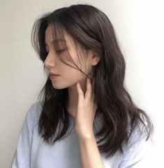 Korean Medium Hair, Medium Long Haircuts, Asian Haircut, Hair Inspiration Long, Asian Short Hair, Girl Haircut, Medium Long Hair, Shot Hair Styles, Haircuts For Medium Hair