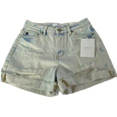 Kancan New With Tags * High Rise, * Distressed Shorts With Flip Up Hem Color: Light Faded Blue Size: S Good Condition. No Visible Flaws, Stains Or Tears * Measurements Are Approx. See Pics. (Measurements Should Be Used As A Guide, As Sizing Differs From Brand To Brand And Style To Style. Zoom In On Pictures.) * Colors And Textures May Vary Slightly From Photos. Some Photos Are Lighter Or Darker To Show Colors And Texture. * Smoke Free Home! Same Or Next Day Shipping! Tags: Summer, Outdoors, Beac Ocean Vacation, Mid Rise Jean Shorts, Bleached Denim, Frayed Denim, Distressed Jean Shorts, Jeans For Short Women, Shorts Summer, Blue Jean Shorts, Distressed Shorts