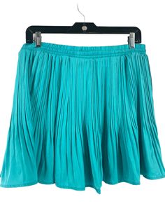 Brand: CLOTHES MENTOR Style: SKIRT MINI & SHORT Color: TEAL Size: XL Other Info: HONEY SPARK - NEW! SKU: 186-186295-4541 CONDITION: GENTLY USED Short Clothes, Teal Skirt, Blue Clothes, Brand Clothes, Skirt Mini, Mini Short, Style Skirt, Short Outfits, Honey